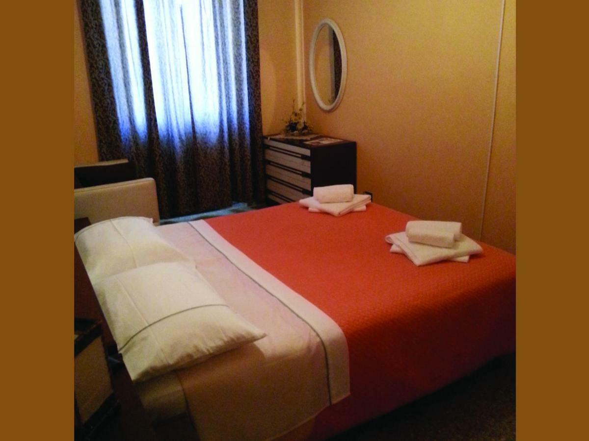 B&B Night & Day Cosenza Luaran gambar