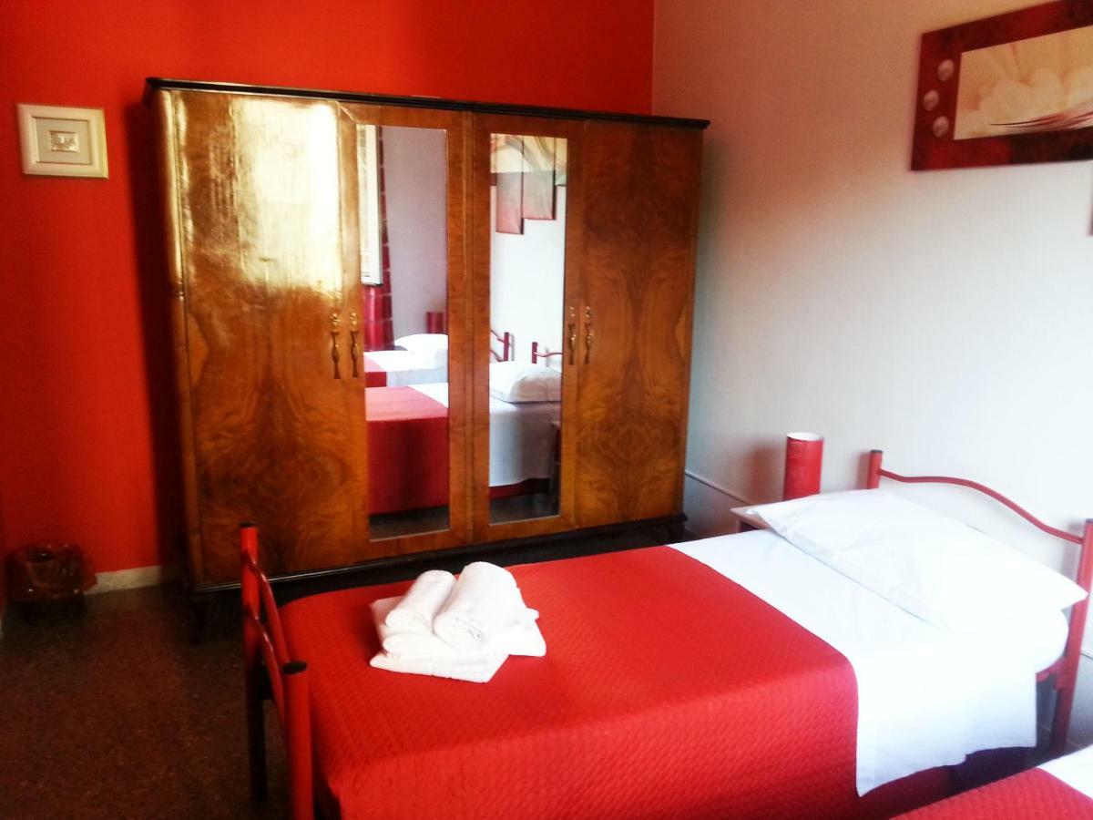 B&B Night & Day Cosenza Luaran gambar